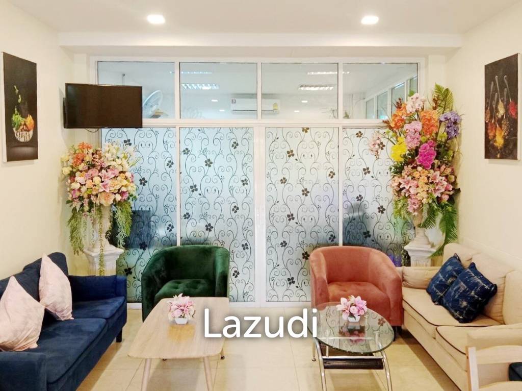 Guesthouse and Restaurant For Sale