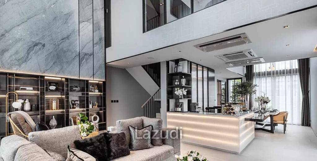 3 Bed 5 Bath 283 SQ.M Novel Residence Ladprao 18