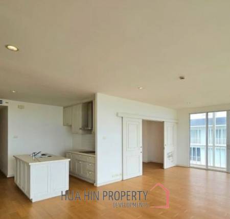 MALIBU CONDO  : 3 bed penthouse