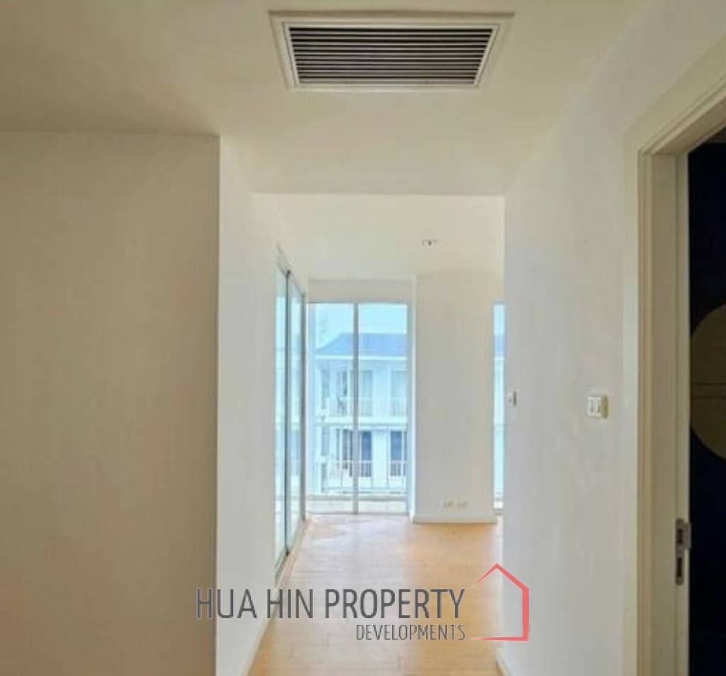 MALIBU CONDO  : 3 bed penthouse
