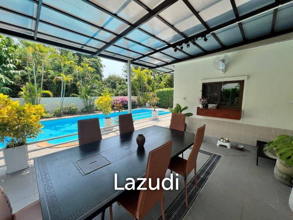 THE HEIGHT 2  :  3 bed 2 storey pool villa