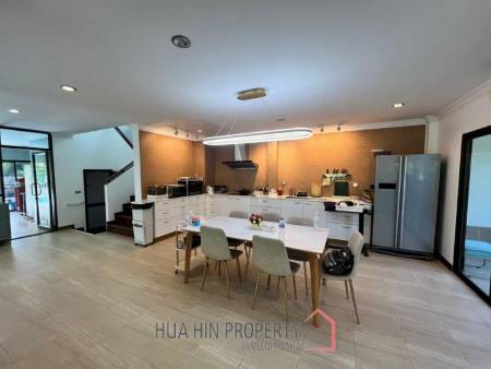 THE HEIGHT 2  :  3 bed 2 storey pool villa