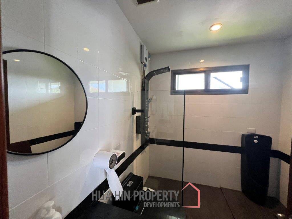 THE HEIGHT 2  :  3 bed 2 storey pool villa