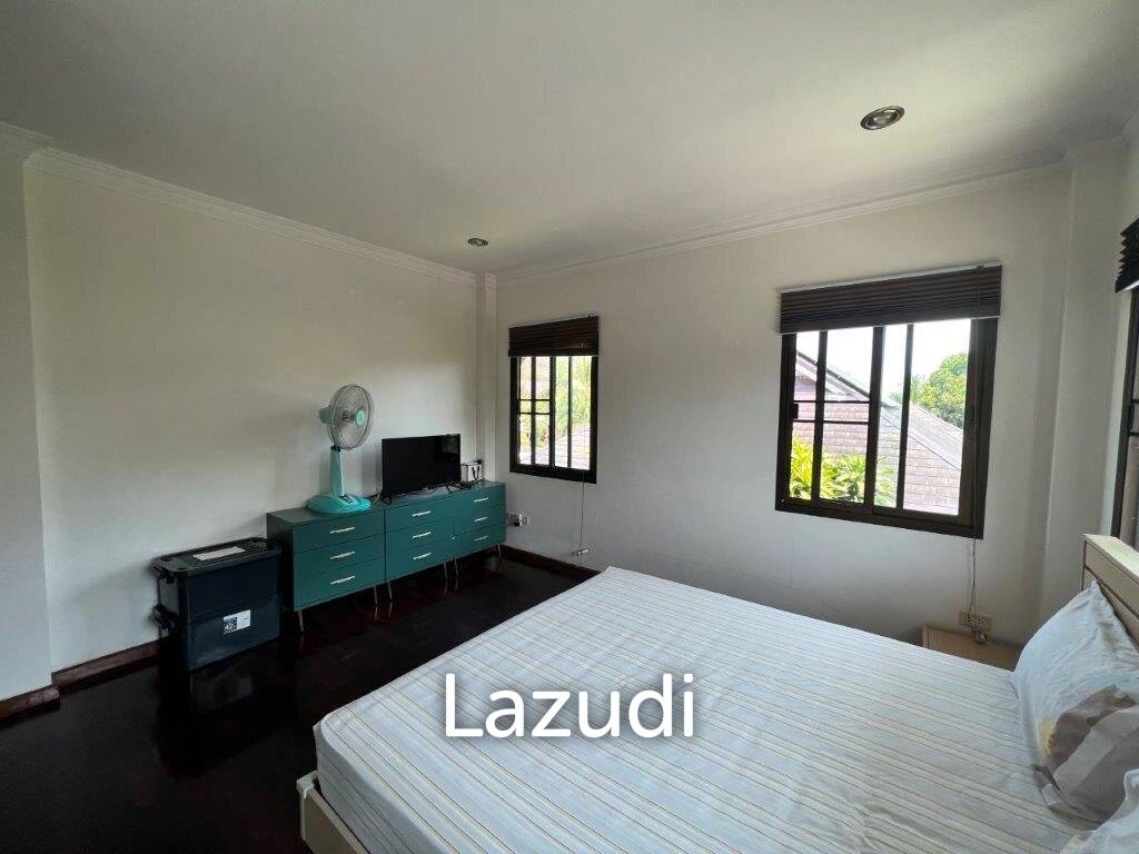 THE HEIGHT 2  :  3 bed 2 storey pool villa