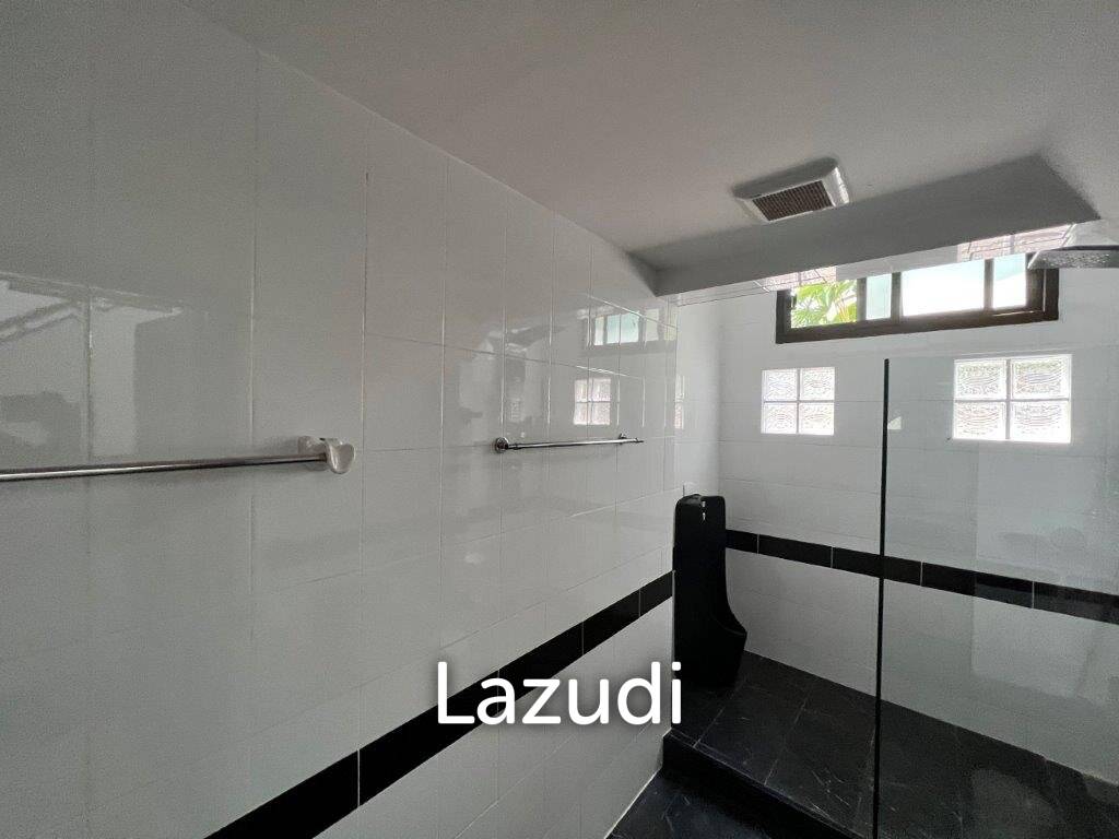 THE HEIGHT 2  :  3 bed 2 storey pool villa
