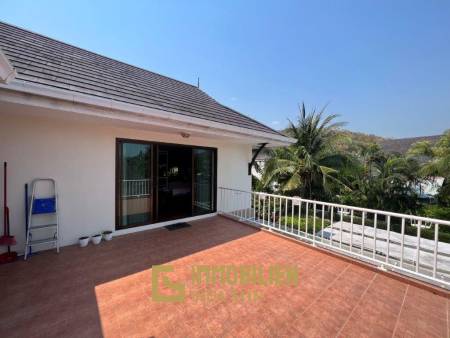 THE HEIGHT 2  :  3 bed 2 storey pool villa