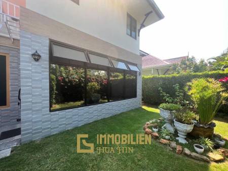 THE HEIGHT 2  :  3 bed 2 storey pool villa