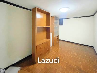 4 Bedrooms 3 Bathrooms 165 SQ.M 15 Suite