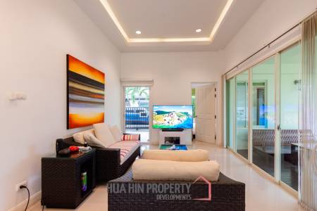 La Vallee Light, 2 bed 2 bath villa