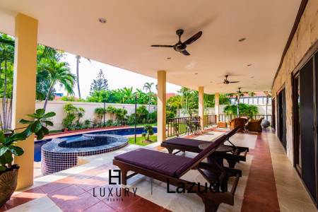 Large renovated 3 bed pool villa soi 114