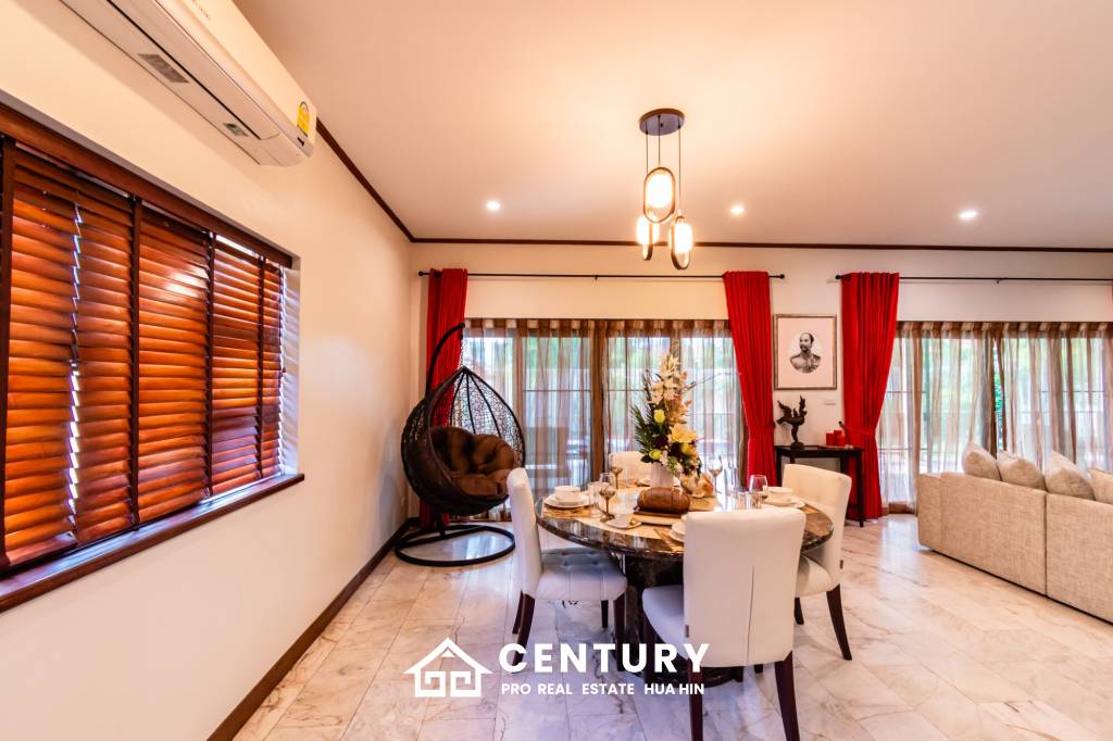 Large renovated 3 bed pool villa soi 114