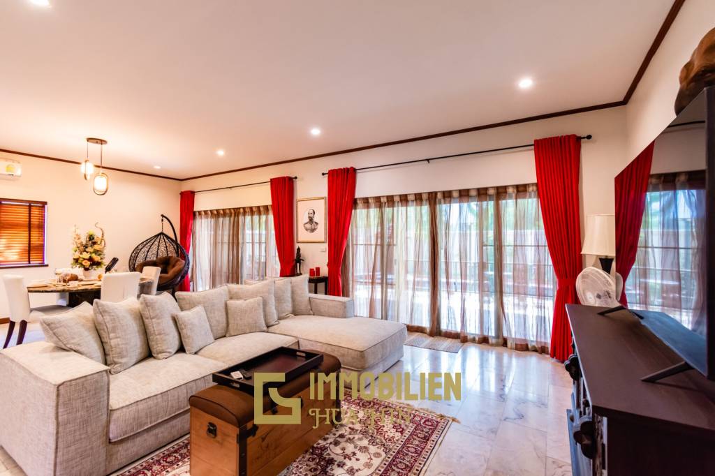 Large renovated 3 bed pool villa soi 114