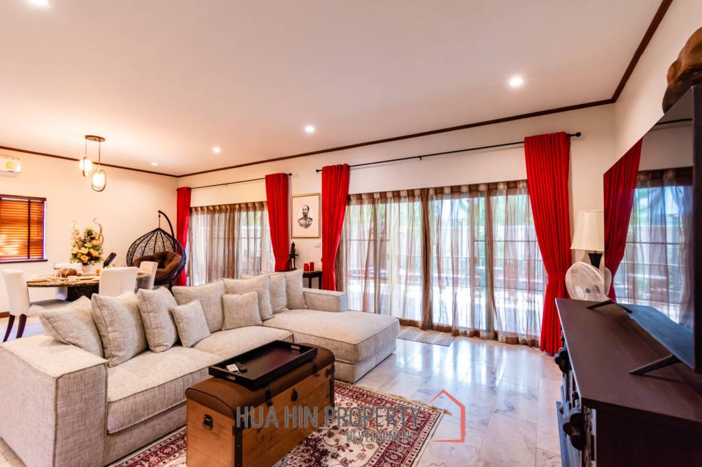 Large renovated 3 bed pool villa soi 114
