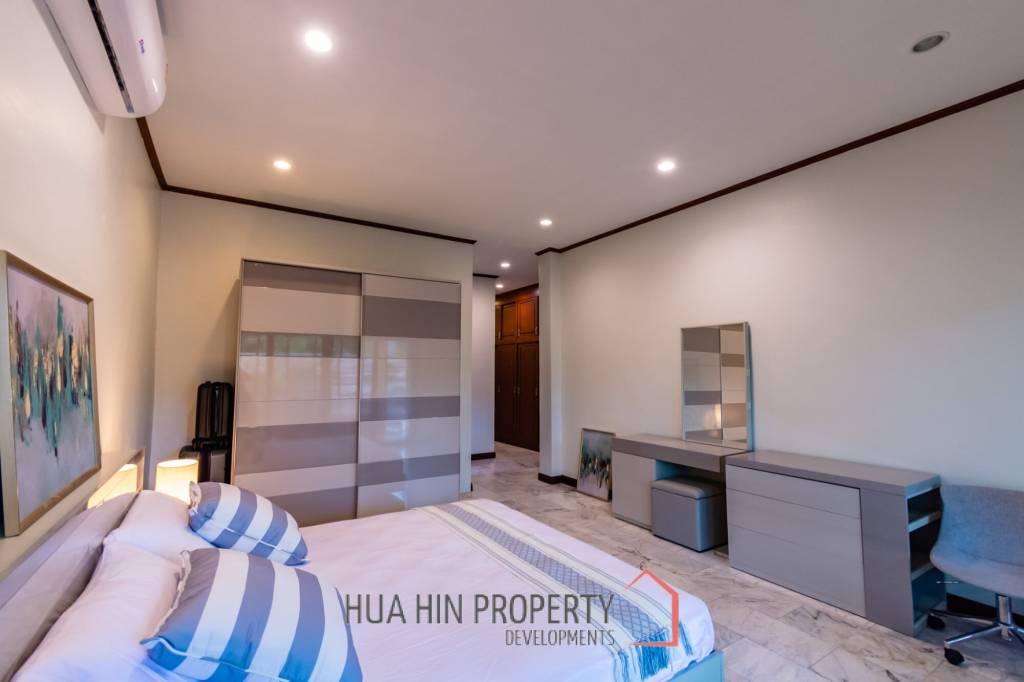 Large renovated 3 bed pool villa soi 114