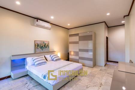 Large renovated 3 bed pool villa soi 114