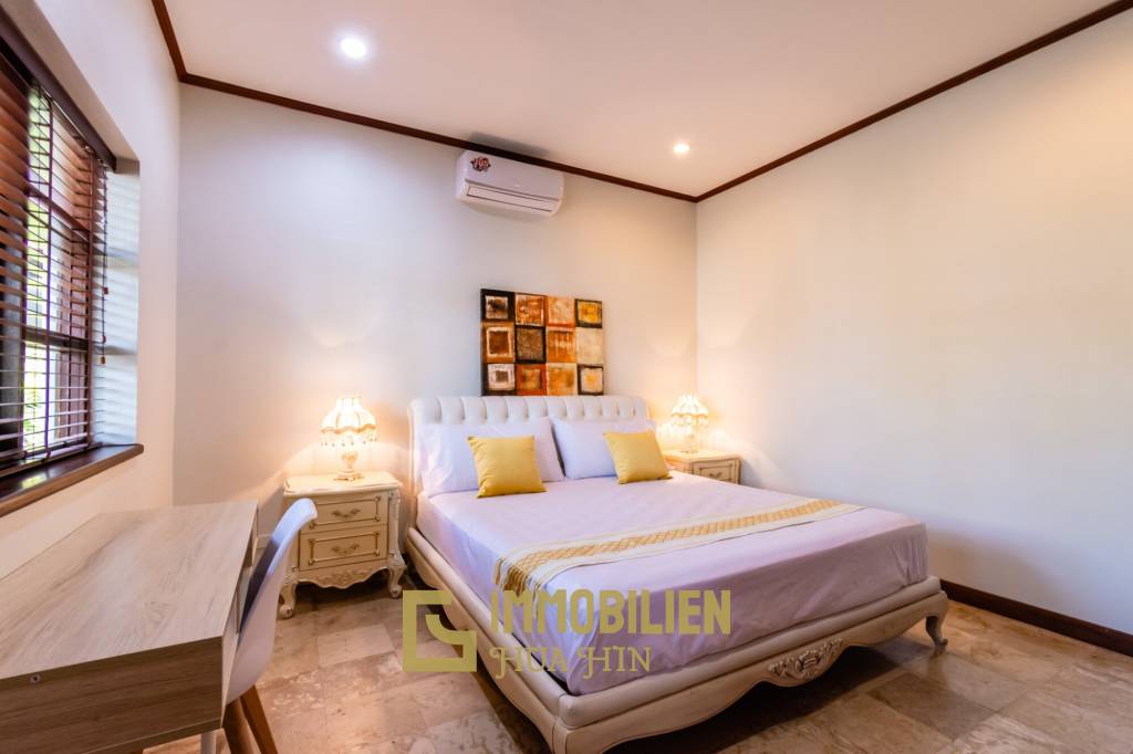 Large renovated 3 bed pool villa soi 114