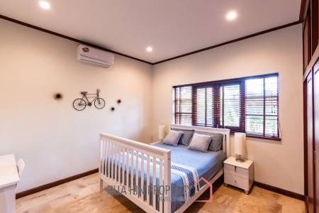 Large renovated 3 bed pool villa soi 114