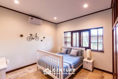 Large renovated 3 bed pool villa soi 114