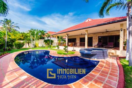 Large renovated 3 bed pool villa soi 114