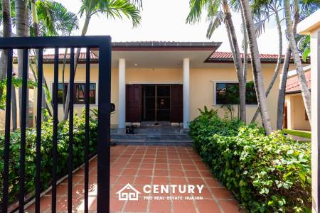 Large renovated 3 bed pool villa soi 114