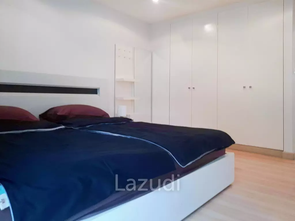 2 Bed 2 Bath Tira Tiraa Condo near Town Center