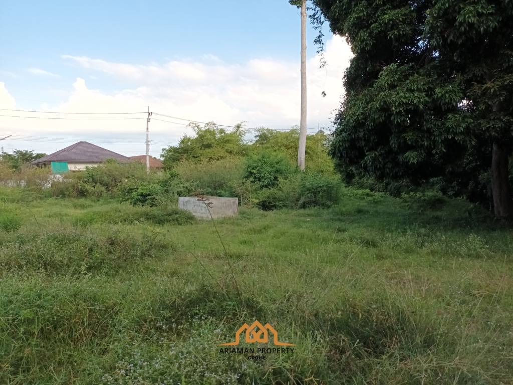 2,345.6 SQ.M Prime Land Plot in Lipa Noi