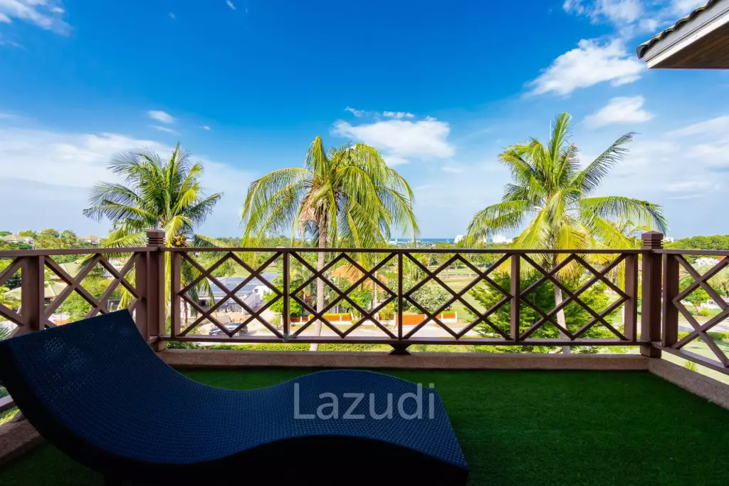 PALM HILLS CONDO :  2 Bed nice view condo on the Golf Course