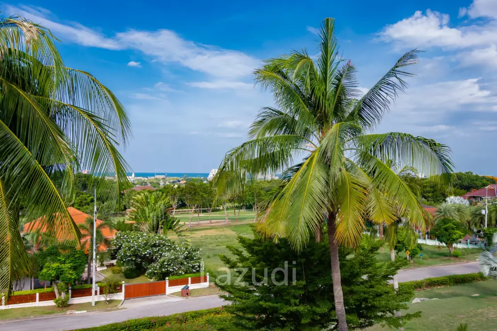 PALM HILLS CONDO :  2 Bed nice view condo on the Golf Course