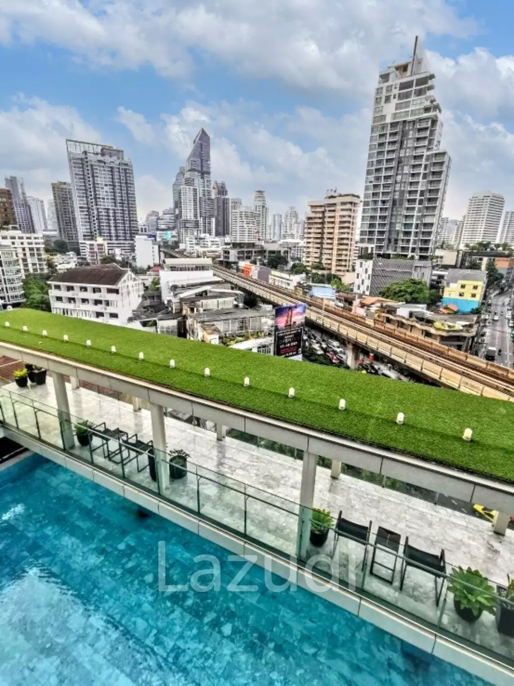 1 Bed 1 Bath 55 SQ.M BEATNIQ Sukhumvit 32