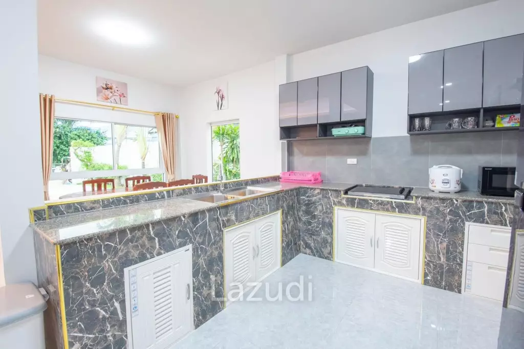 3  Beds 3 Baths 150 SQ.M Natheekarn Park View