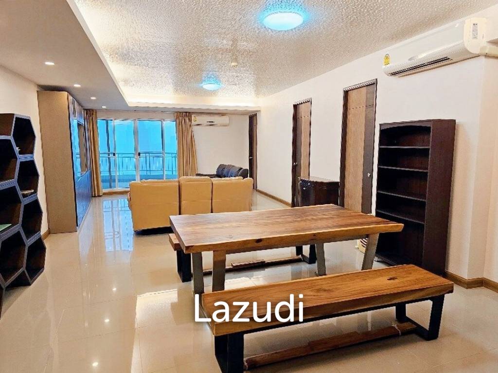 3 Bed 4 Bath 187 SQ.M Supalai River Resort