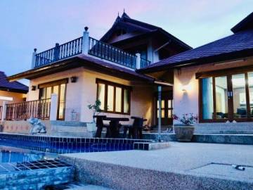 Luxurious 5 Bedroom Hillside Pool Villa