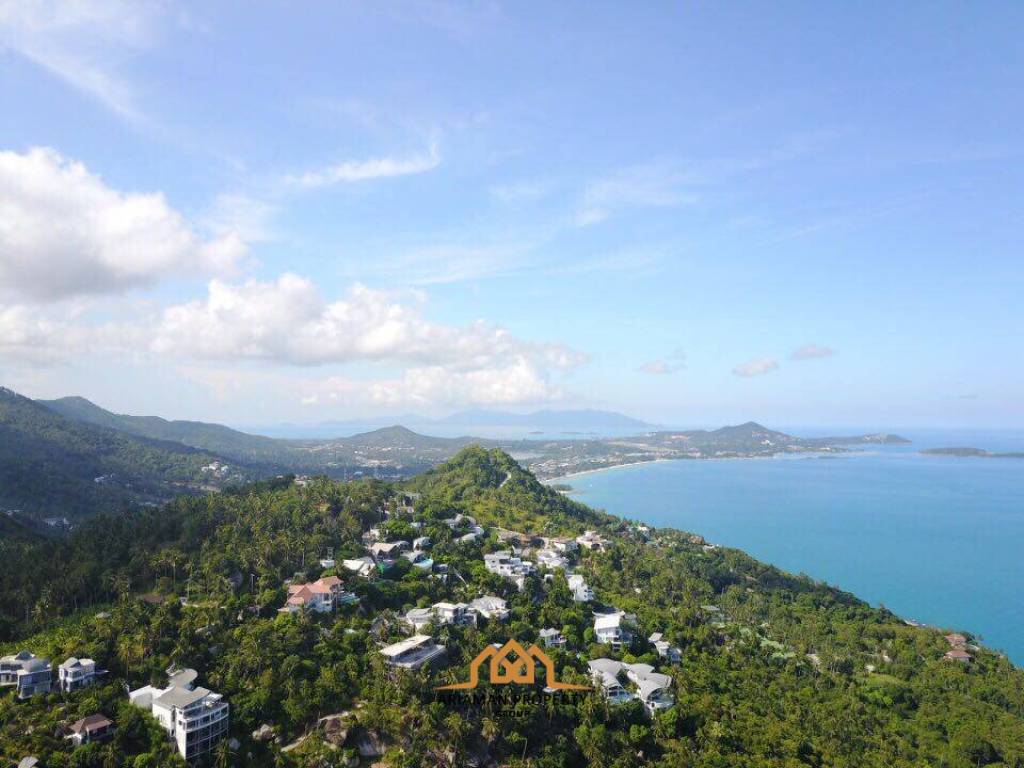 Unique Hillside Villa with Panoramic Views