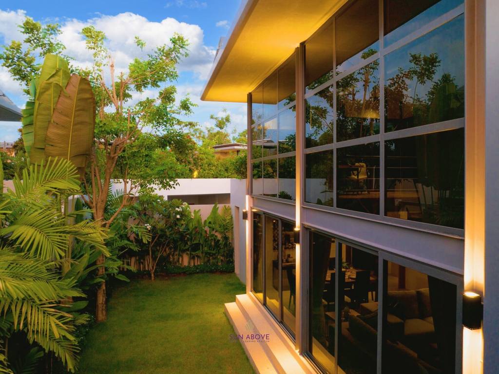 3 Bed 3 Bath 316 SQ.M Riverhouse Phuket