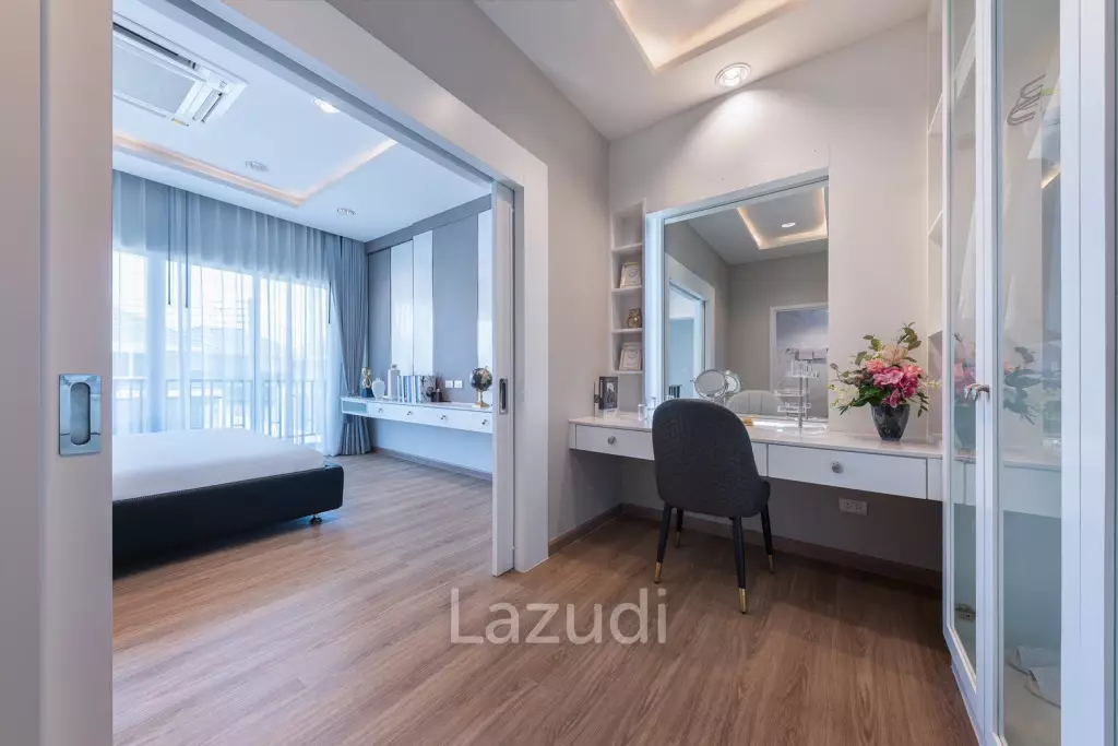 4 Bed 4 Bath 250 SQ.M La Vallee Residence