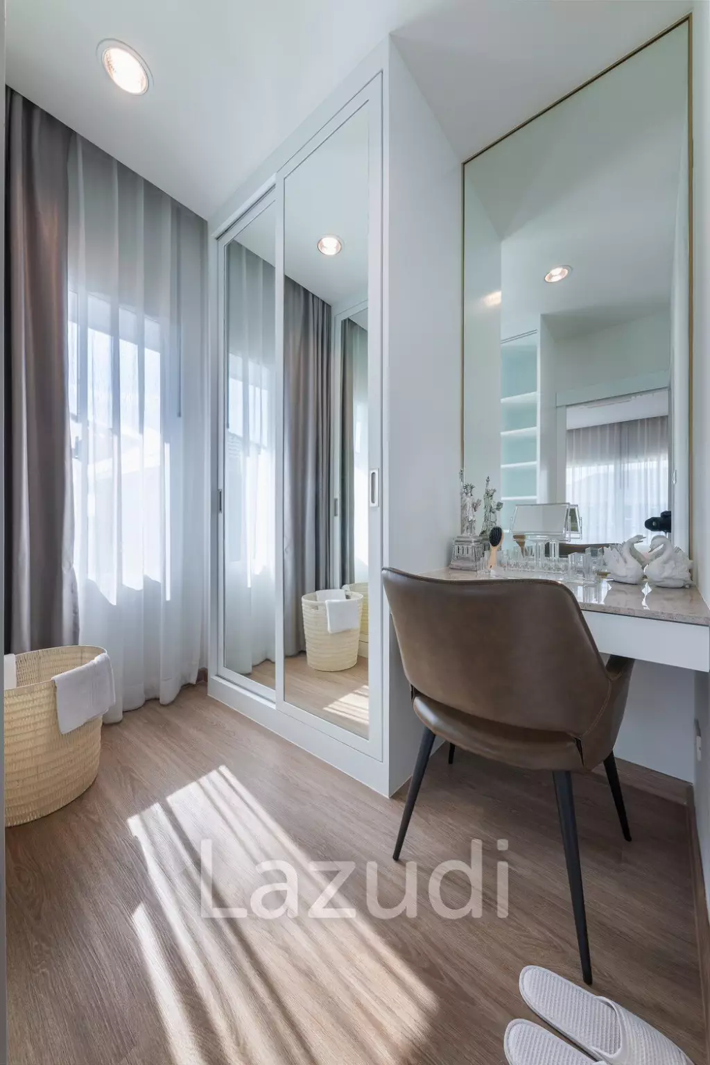 4 Bed 3 Bath 190.30 SQ.M La Vallee Residence