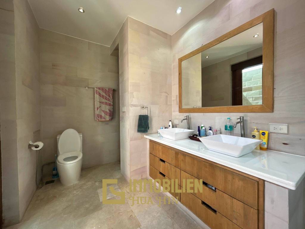 1,302 m² 3 Chambre 3 Salle de bain Villa Pour Vente