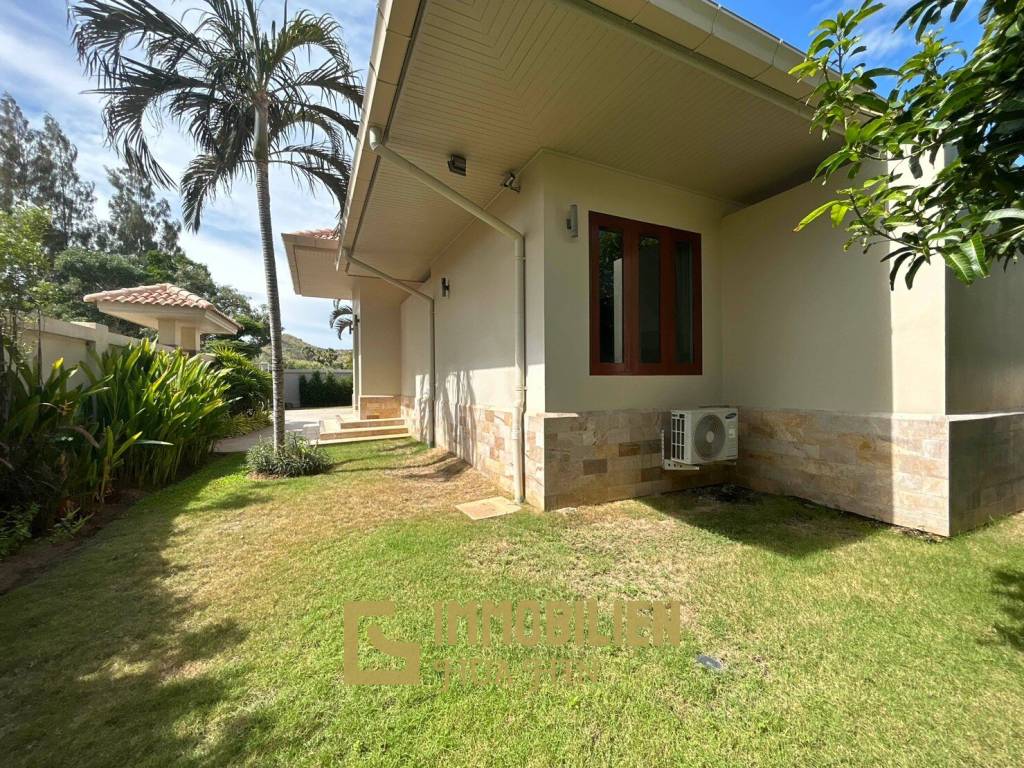 1,302 metro cuadrado 3 ` 3 Baño Villa de Venta