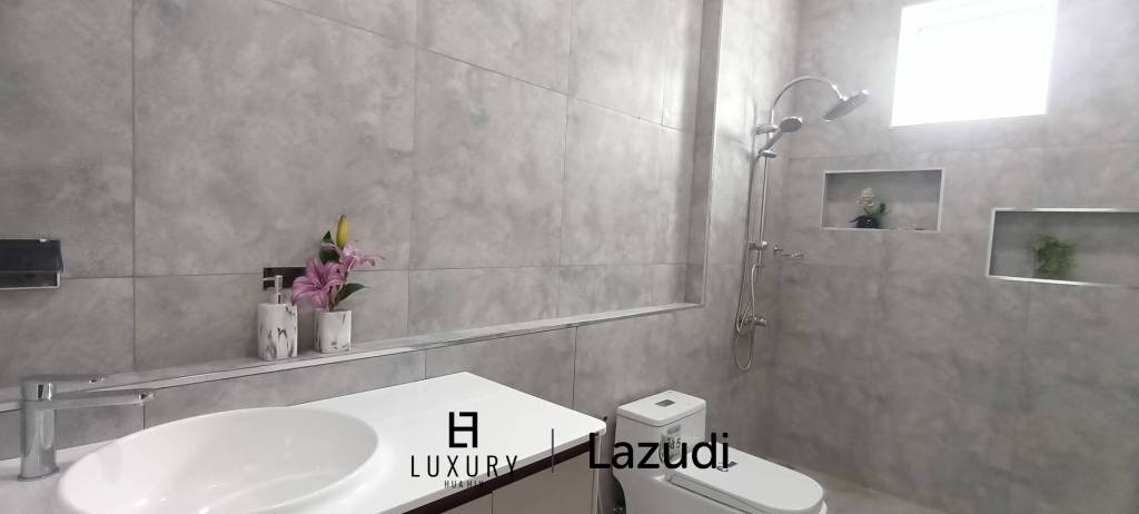 262 metro cuadrado 3 ` 2 Baño Villa de Venta