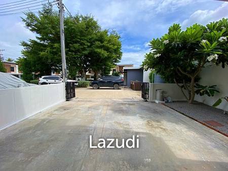 Renovated 3 Bed Townhouse For Sale in Lavallee Town 3