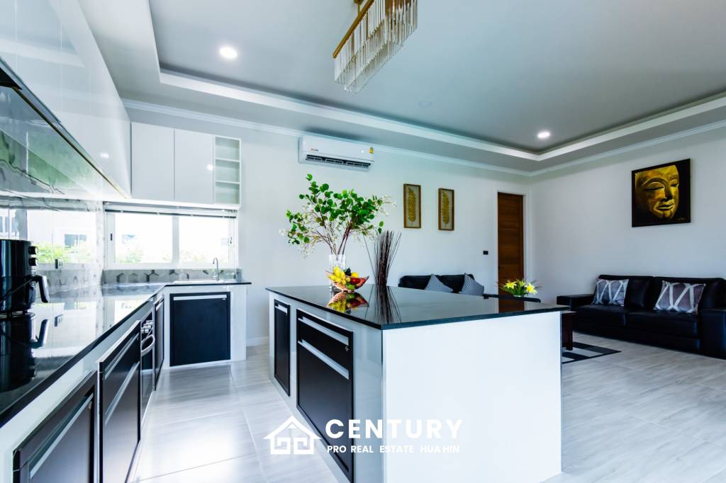 523 ตร.ม 4 เตียง 4 อาบน้ำ วิลล่า For ขาย