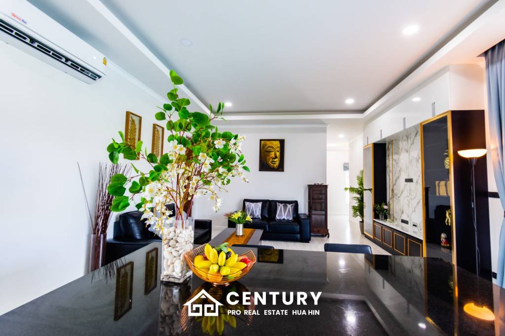 523 ตร.ม 4 เตียง 4 อาบน้ำ วิลล่า For ขาย