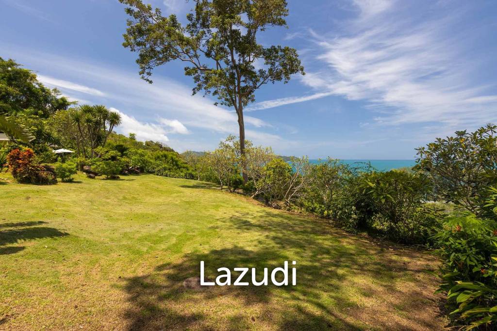 2,400 SQ.M Seaview Estate With 3 Villas