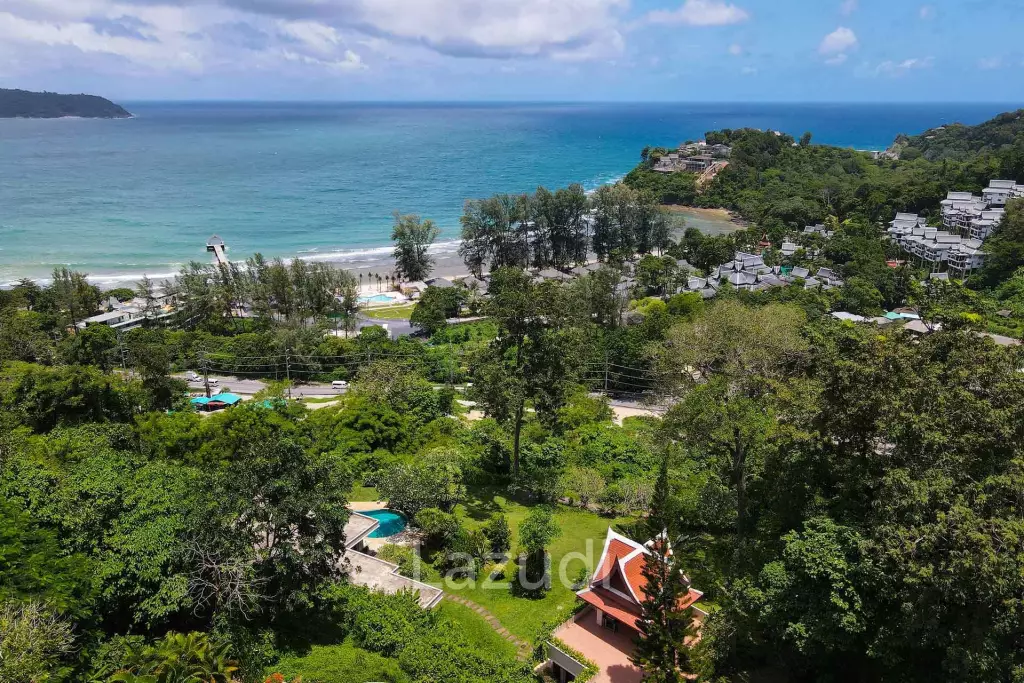 2,400 SQ.M Seaview Estate With 3 Villas