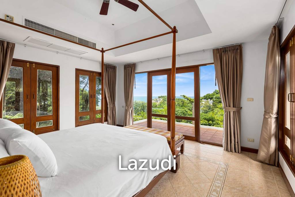 2,400 SQ.M Seaview Estate With 3 Villas