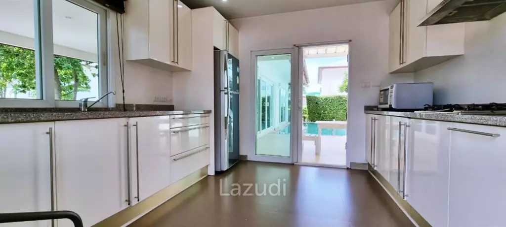 3 Beds 3 Baths 245 SQ.M. Seabreeze Villa Pattaya