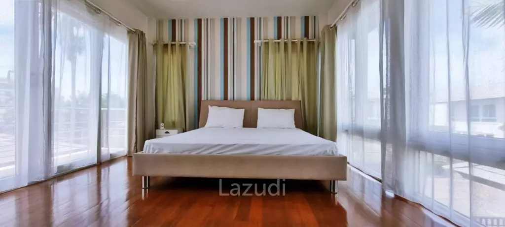 3 Beds 3 Baths 245 SQ.M. Seabreeze Villa Pattaya
