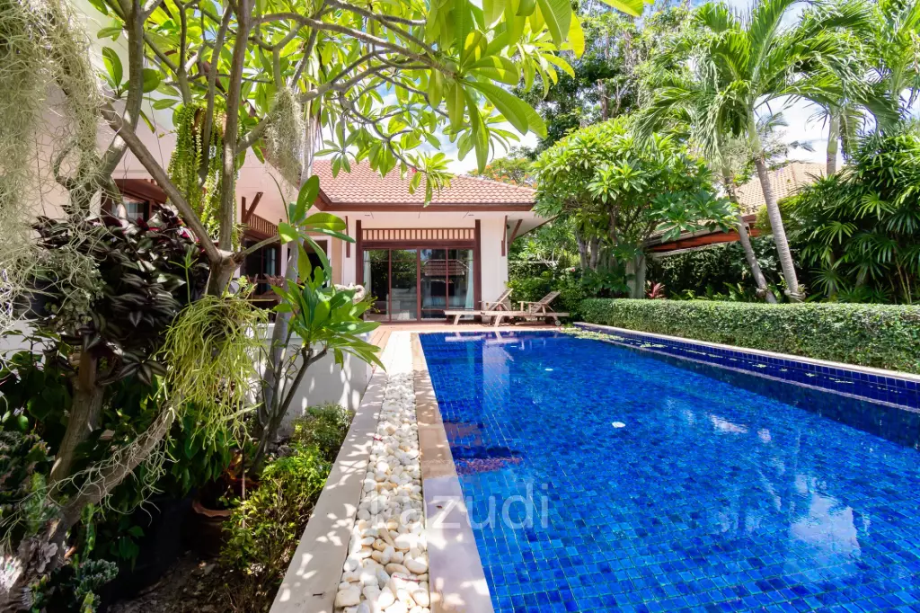 BUSABA  :  Superb 3 Bed Pool Villa near town