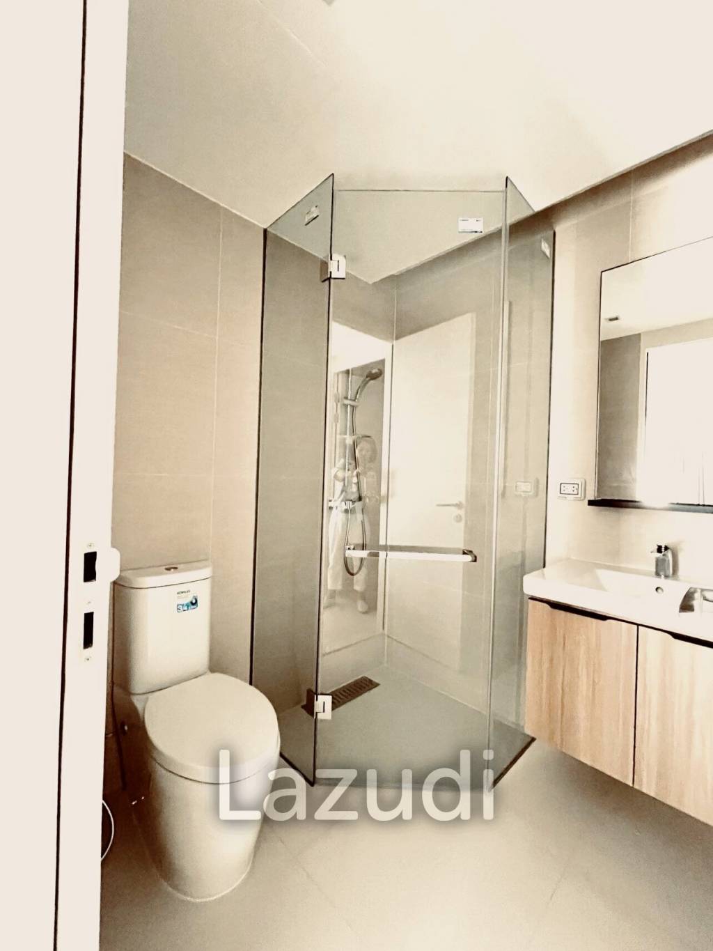 2 Bed 2 Bath 71 SQ.M Circle Sukhumvit 31