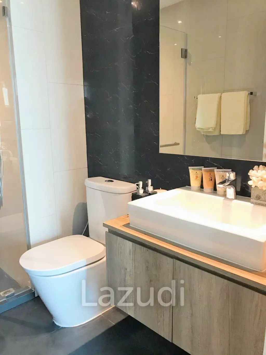 1 Bed 1 Bath 35 SQ.M The Unique Sukhumvit 62/1